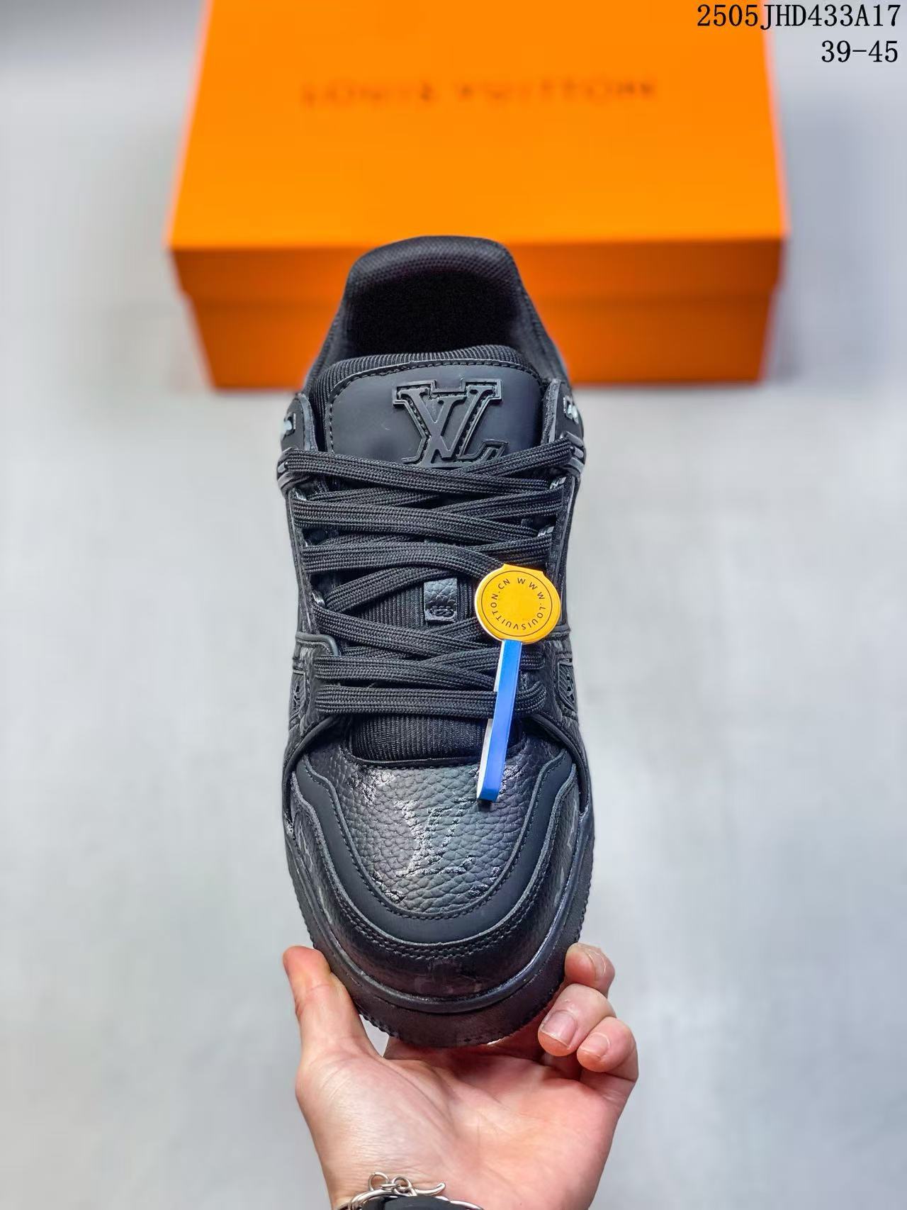 LV Trainer-05JXD345A40 - Image 2